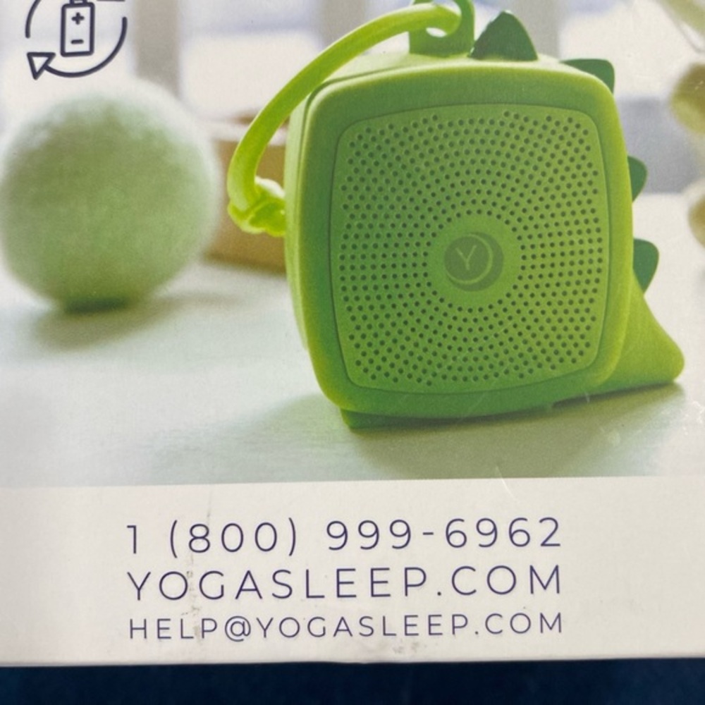 PORTABLE SOUND MACHINE for baby( or for you!!) 6 sounds, easy to take along...